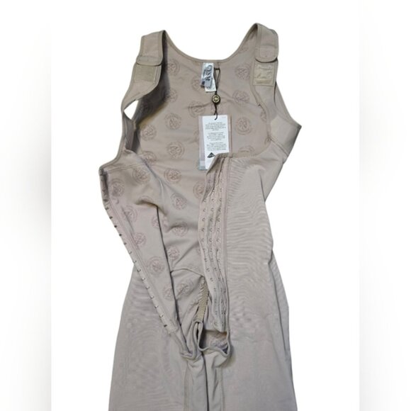 CYSM Shapers Grad Prom Wedding Formal Ultra Curves Shaping Body Suit Size XXS - Picture 4 of 9